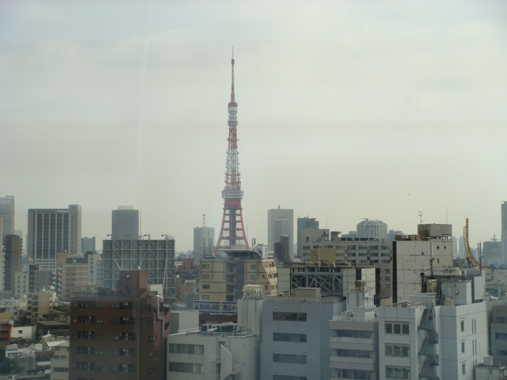 2007年10月30日 東京タワーの横に！:東京スカイツリー（新東京タワー